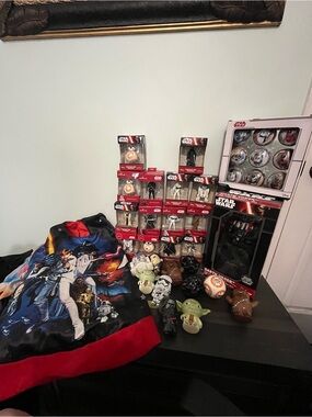 Star Wars Christmas collection ornaments, tree skirt, tree topper -Star Wars
